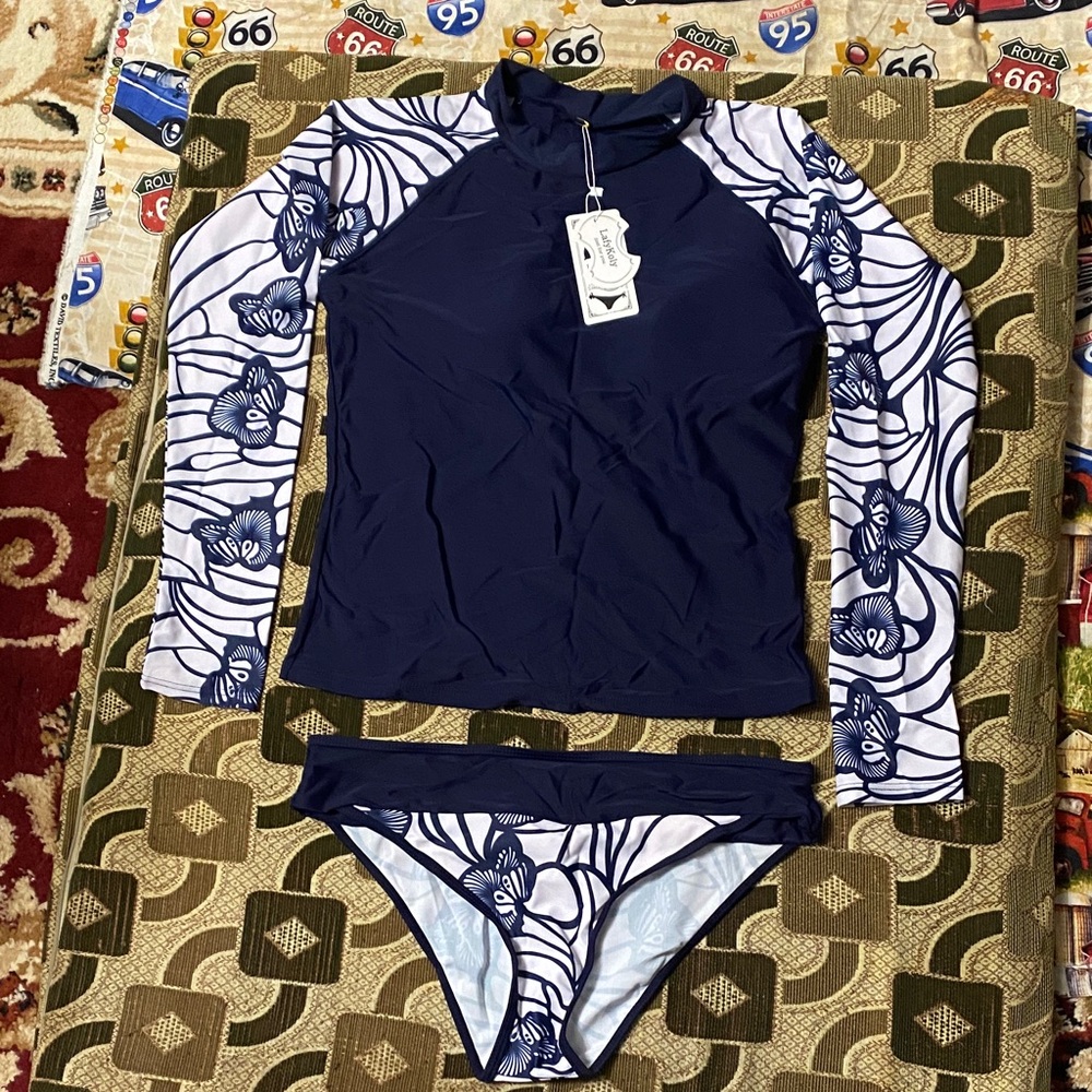 🌊 LafyKoly Women’s 2-Piece Long Sleeve Rashguard Swimsuit Set – Size L – NEW